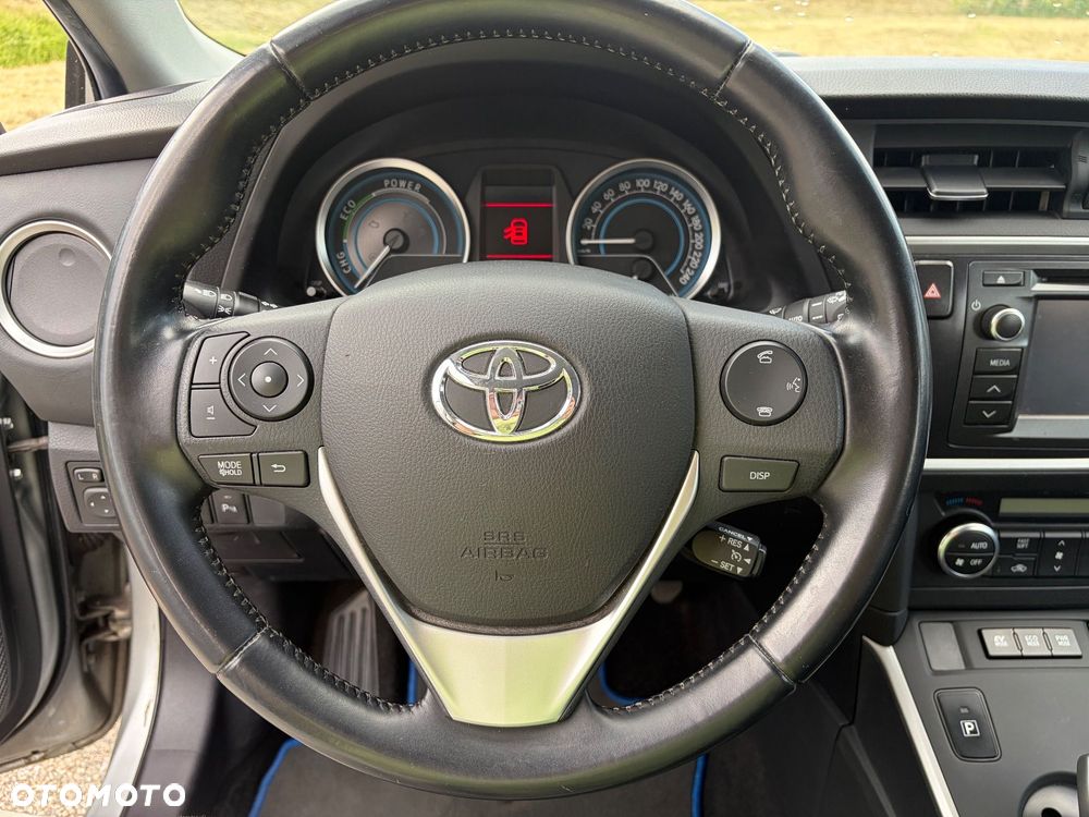 Toyota Auris 1.8 HSD Prestige NAVI - 11