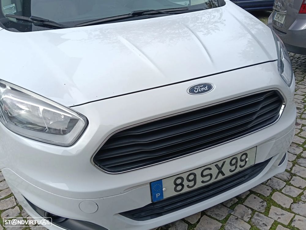 Ford Tourneo Courier 1.5 TDCi Titanium - 14