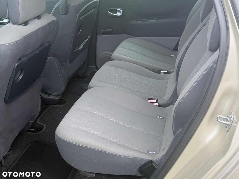 Renault Scenic 1.6 16V 110 Dynamique - 10