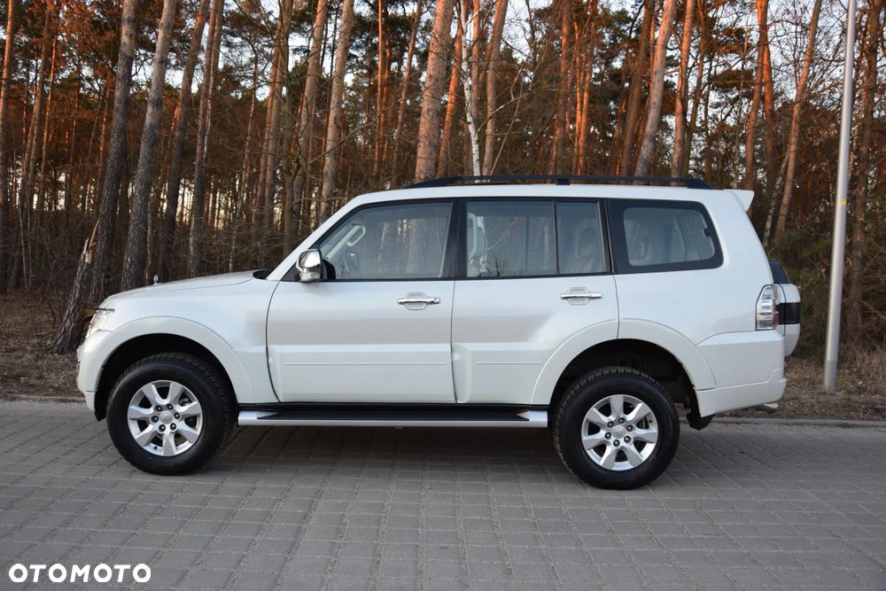 Mitsubishi Pajero - 6