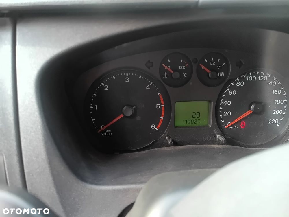Ford Transit - 11