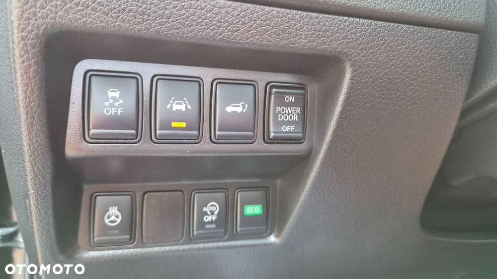 Nissan X-Trail 2.0 dCi ALL-MODE 4x4i Xtronic N-Vision - 29