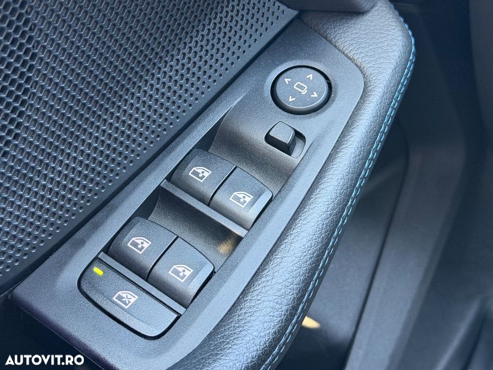 BMW 1 Series 2022 — imagine 17