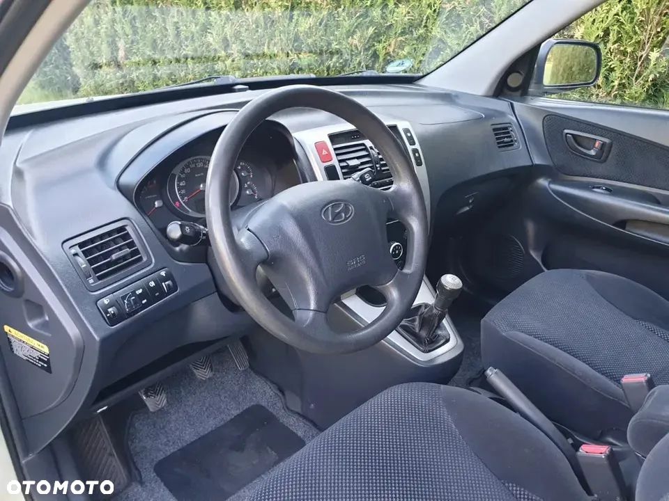 Hyundai Tucson 2.0 2WD GLS - 2
