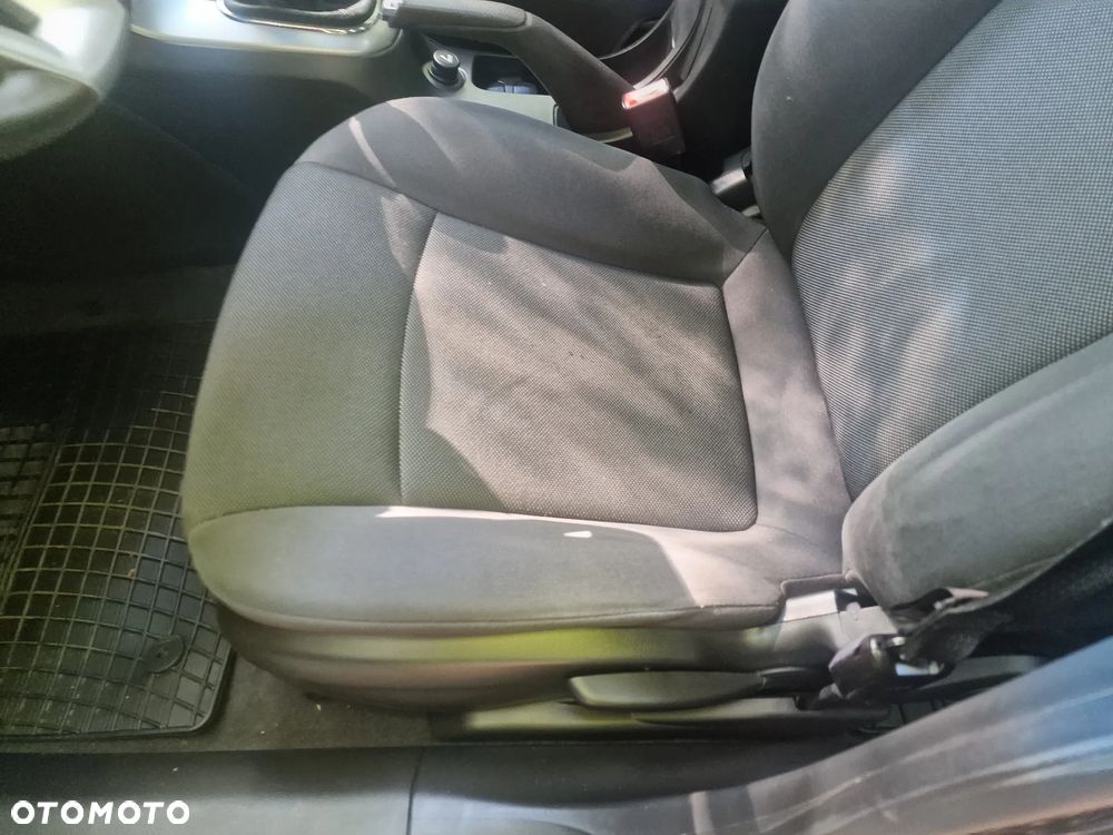 Chevrolet Cruze 1.8 LT - 12