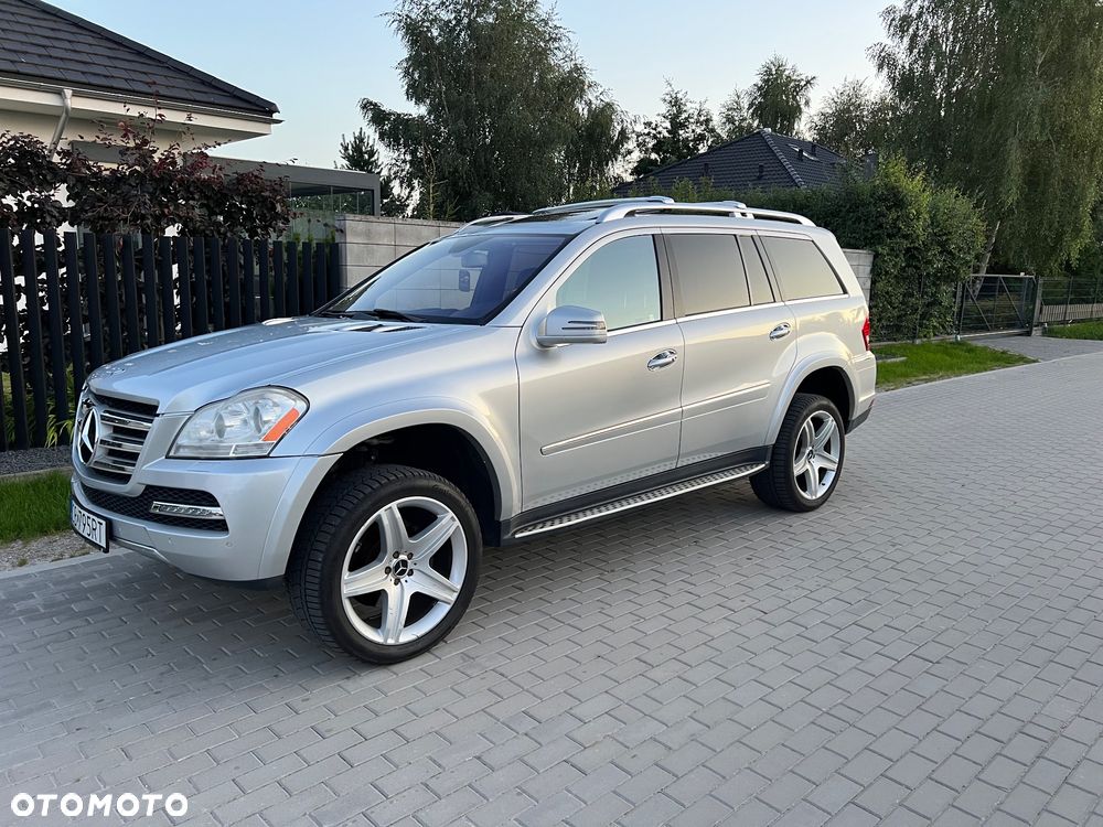 Mercedes-Benz GL 500 4Matic 7G-TRONIC - 7