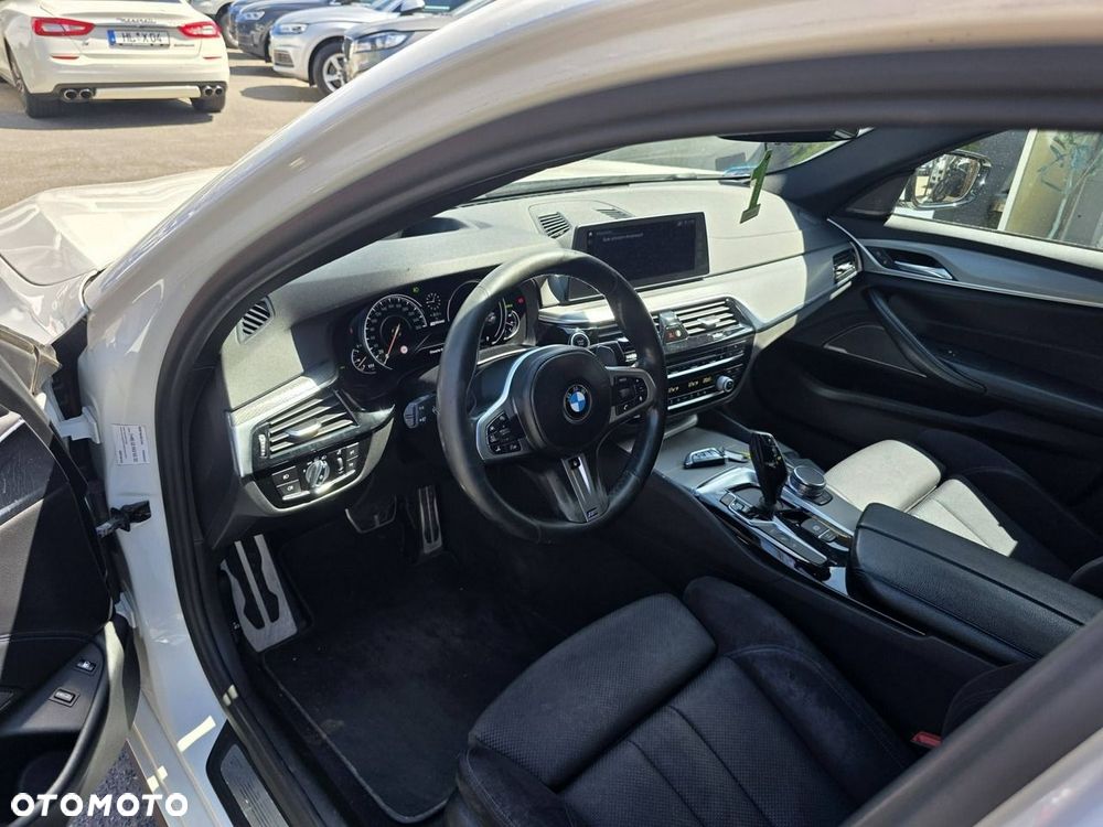 BMW Seria 5 530e iPerformance GPF M Sport sport - 8