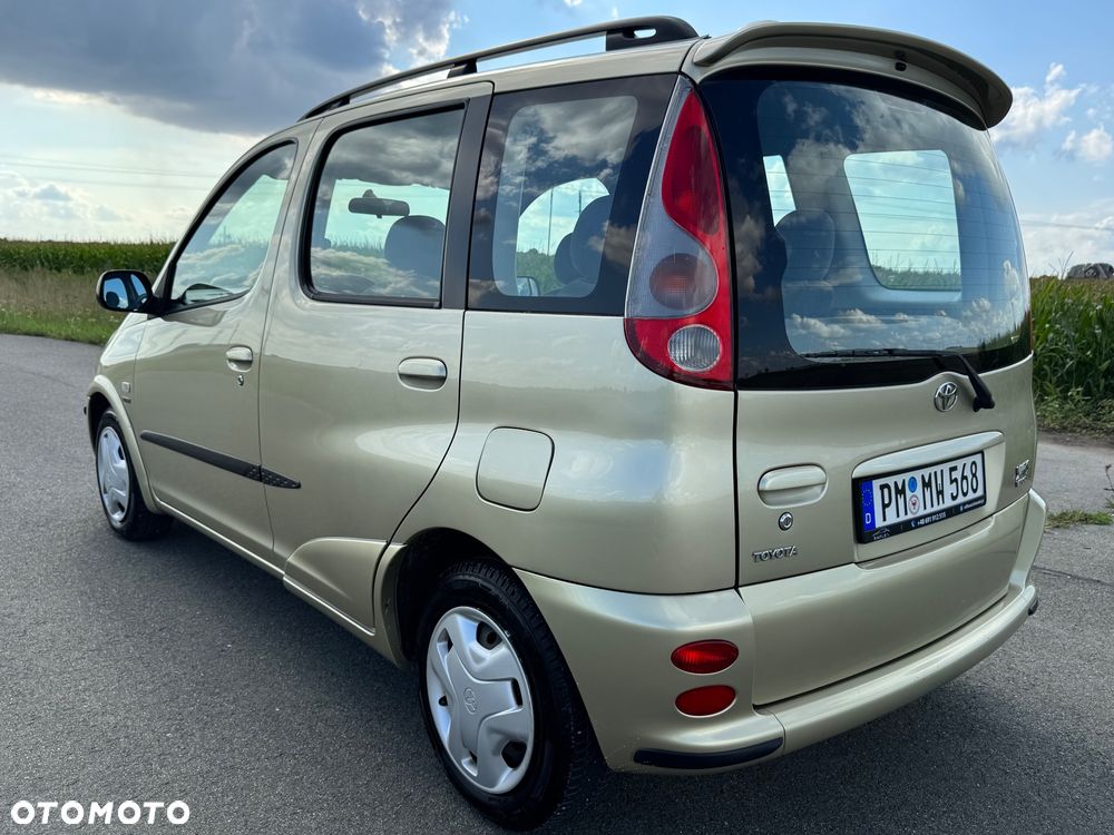 Toyota Yaris Verso 1.3 Sol - 18