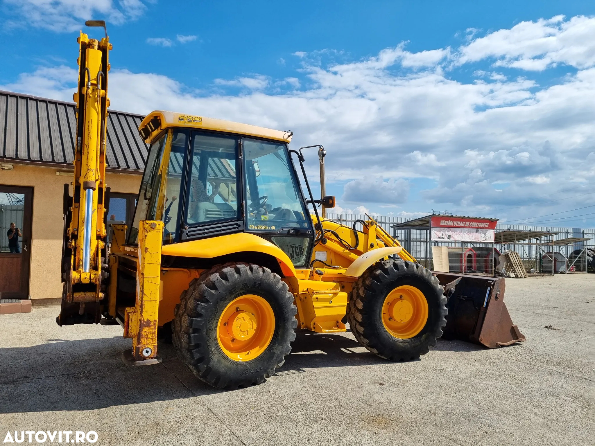 JCB 4CX - 4