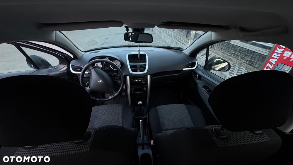 Peugeot 207 1.6 Premium - 6