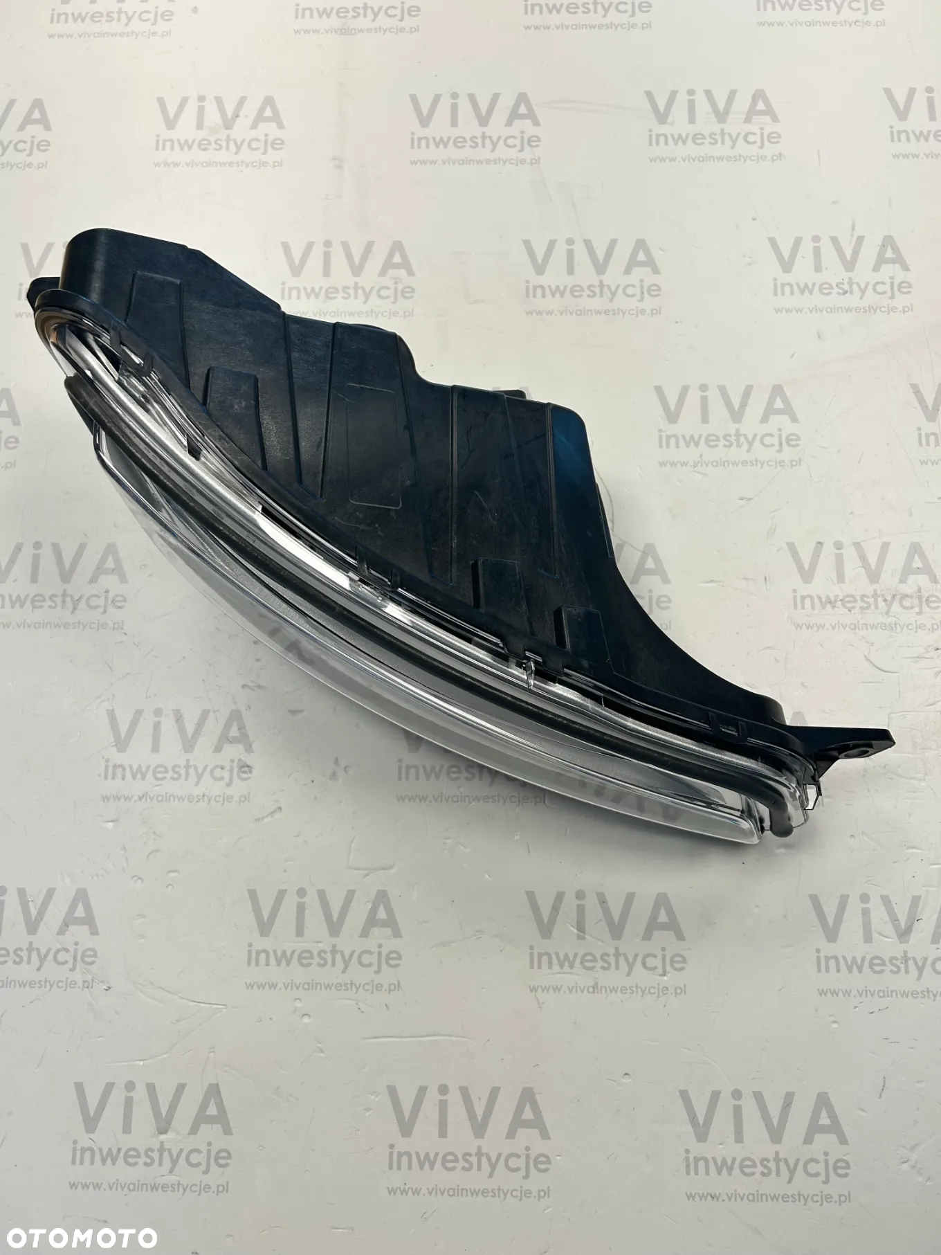 VOLVO OE HALOGEN REFLEKTOR PRZECIWMGIELNY PRAWY 23932945 - 3
