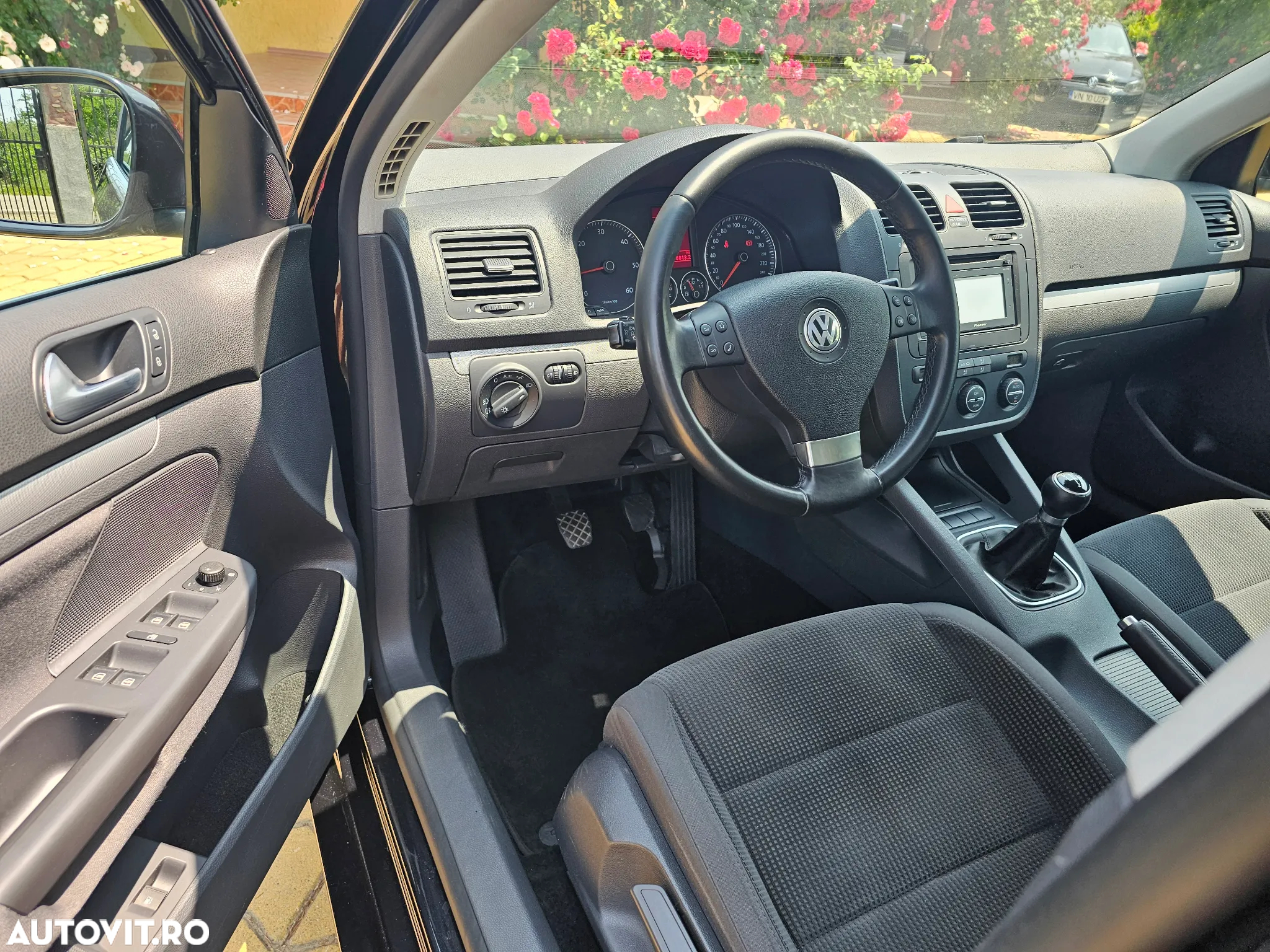 Volkswagen Jetta 1.9 TDI DPF Comfortline BlueMotion - 5