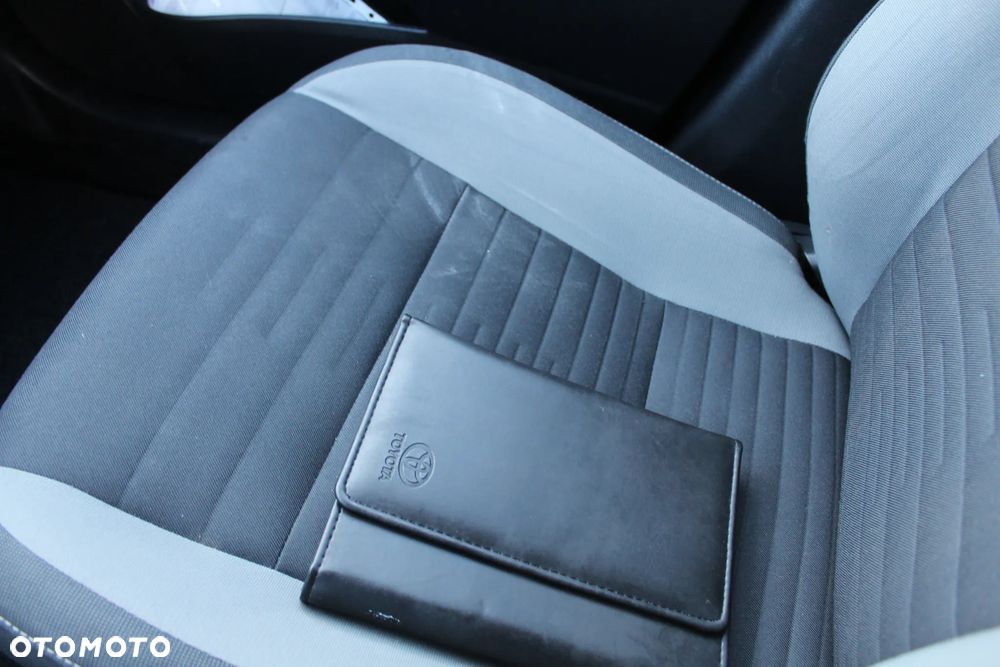 Toyota Auris - 10