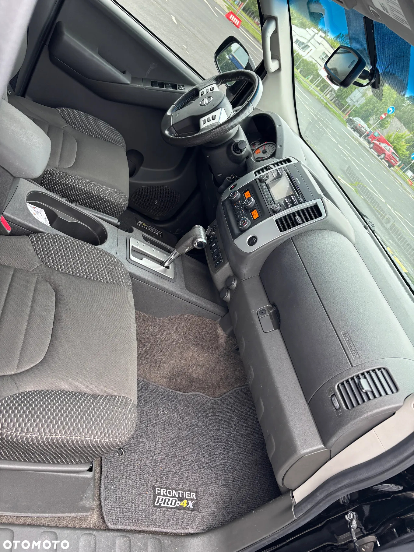 Nissan Frontier - 16