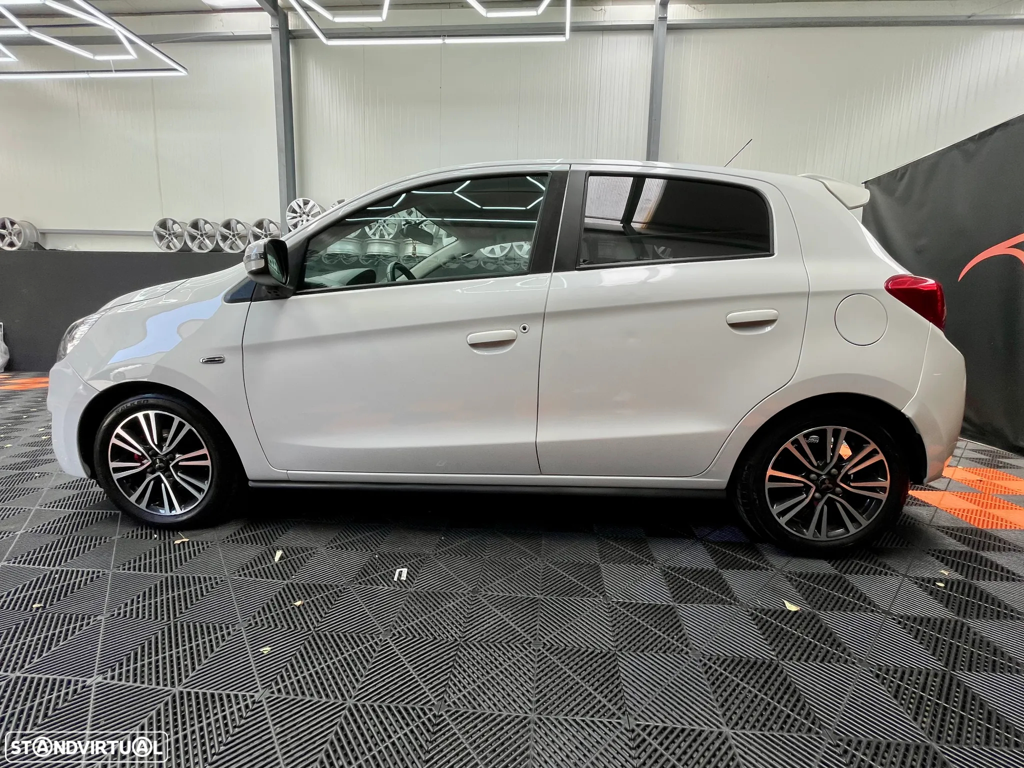 Mitsubishi Space Star 1.2 Intense - 8