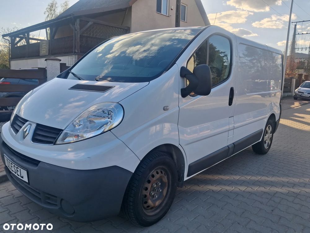 Renault TRAFIC - 1