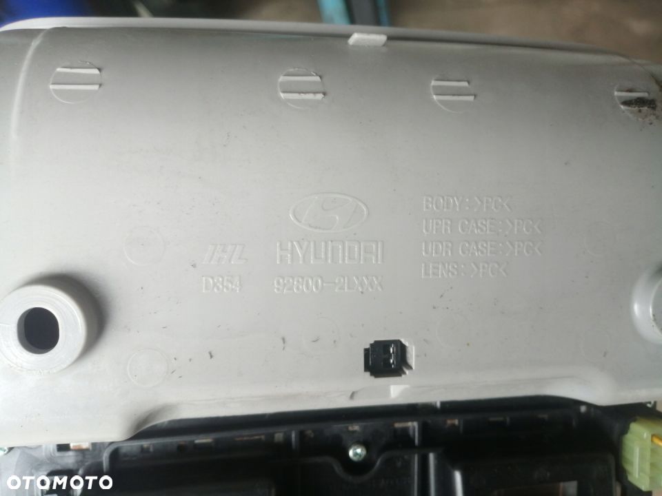 LAMPKA OŚW. KABINY HYUNDAI i30 07- 92800-2Lxxx - 3