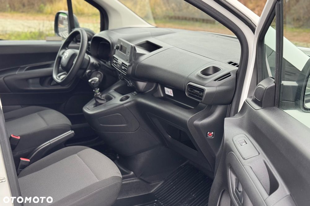 Toyota ProAce Kombi D-4D Medium 2,6t - 26