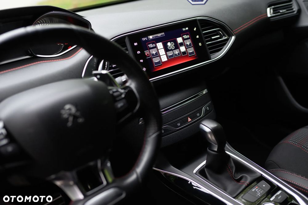 Peugeot 308 PureTech 130 EAT6 Stop & Start GT-Line Edition - 21