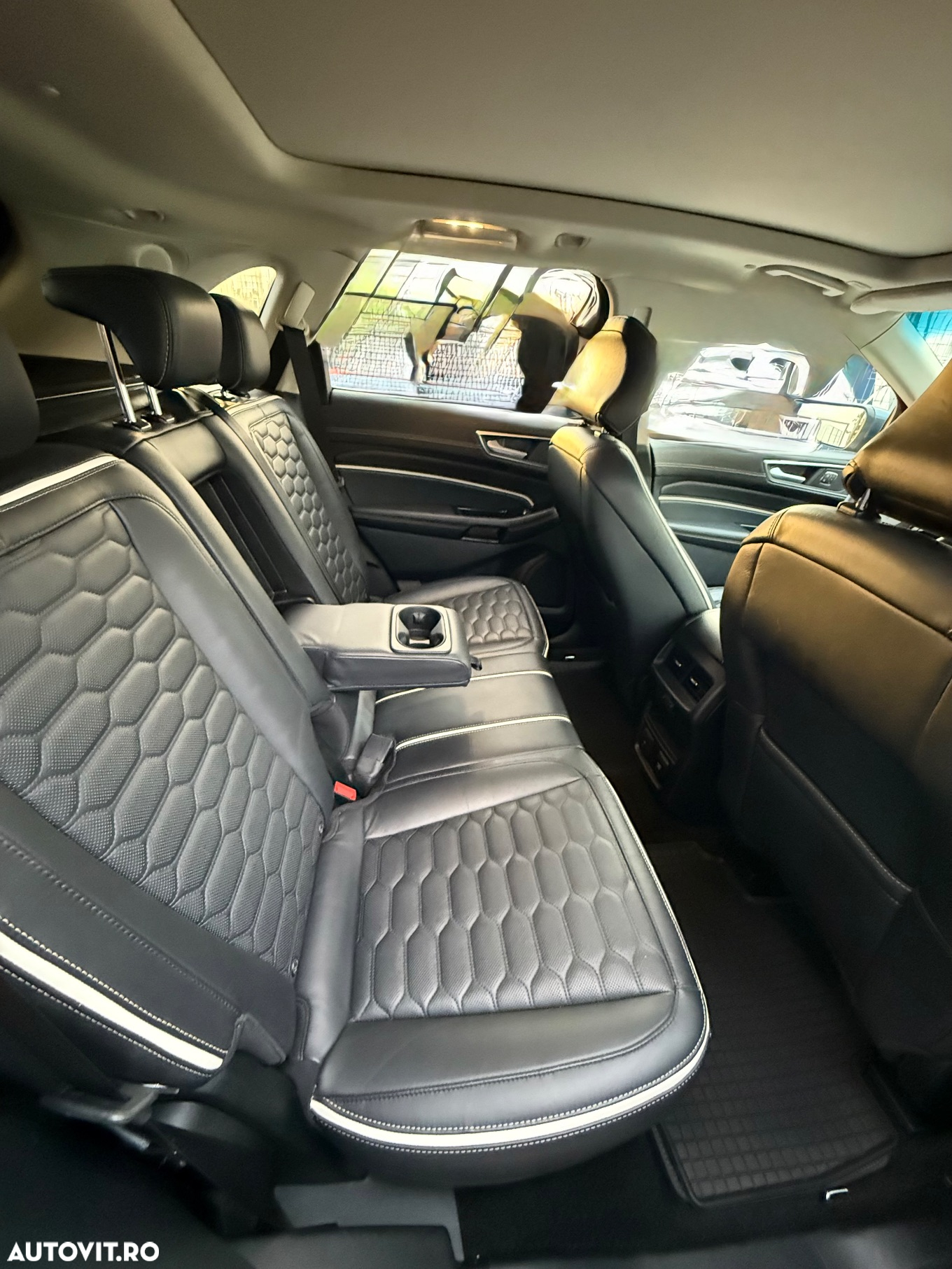 Ford Edge 2.0 Panther A8 AWD Vignale - 9