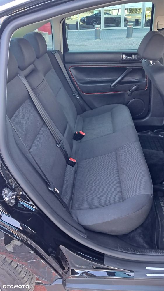 Volkswagen Passat - 10