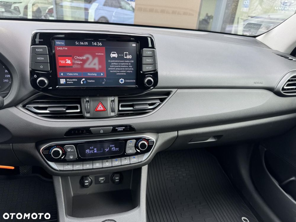 Hyundai i30 1.5 DPI Smart - 14