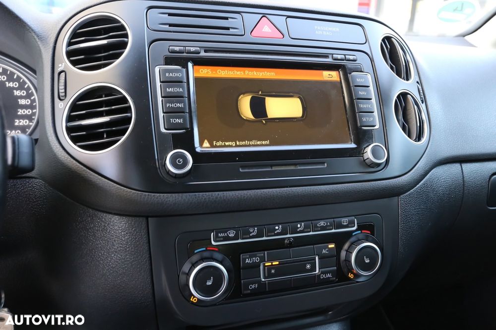 Volkswagen Golf 2.0 TDI Trendline DSG - 10
