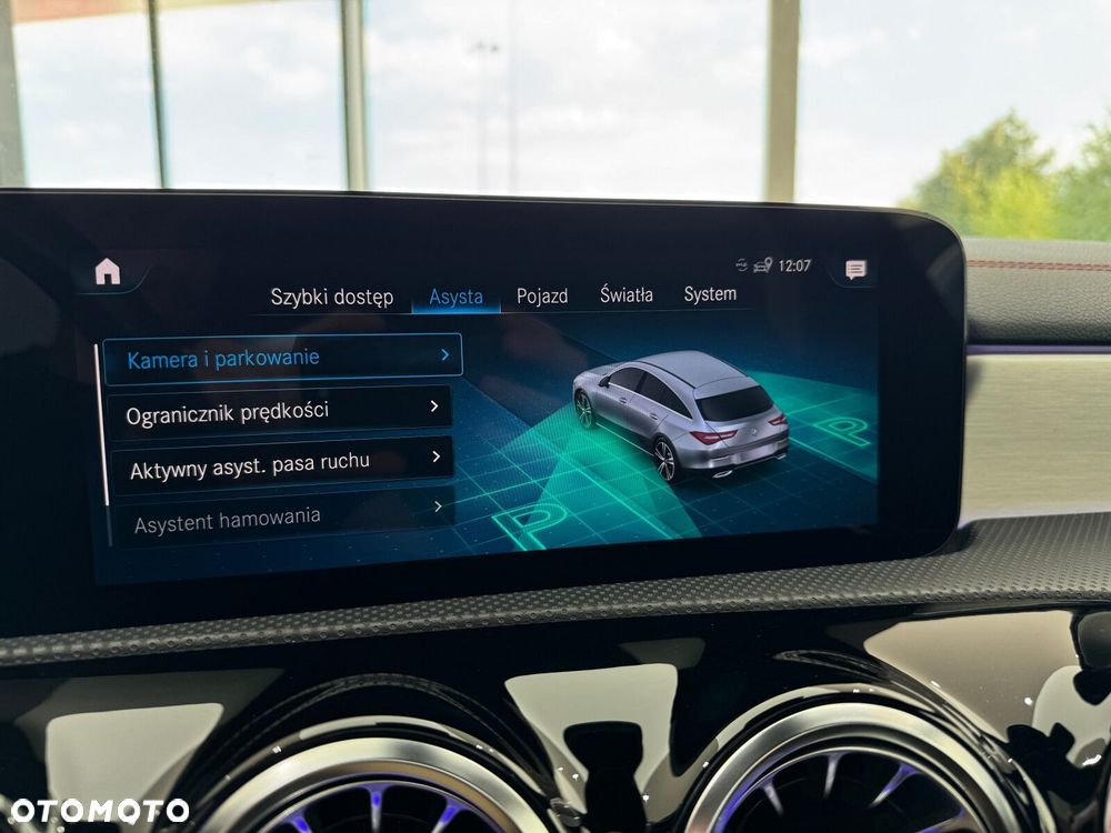 Mercedes-Benz CLA 250 E AMG Line 8G-DCT - 35