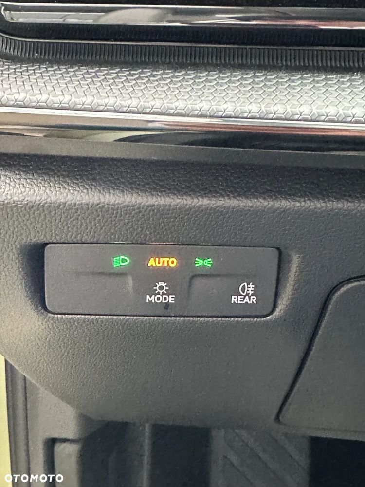 Skoda Superb 1.5 TSI Ambition DSG - 23