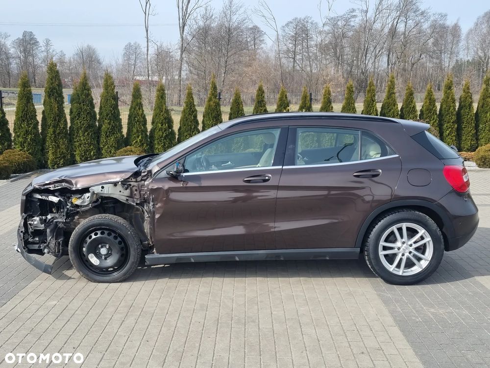 Mercedes-Benz GLA 200 (CDI) d 7G-DCT - 4