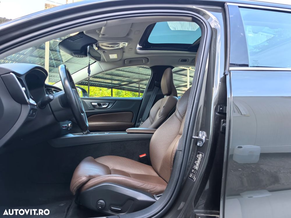 Volvo V60 D3 Geartronic Momentum Pro - 14