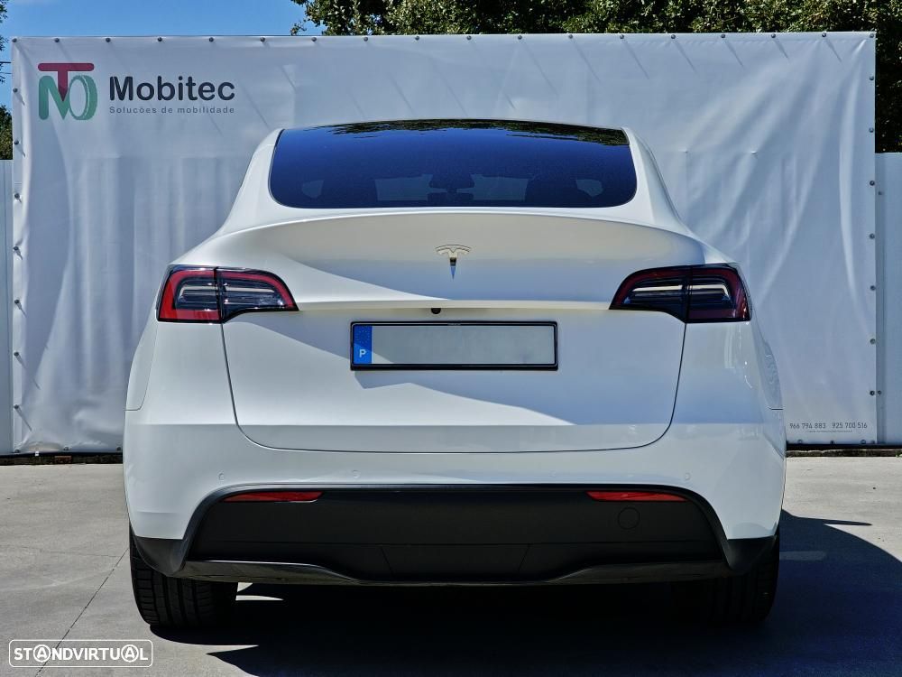 Tesla Model Y Long Range Dual Motor AWD - 3