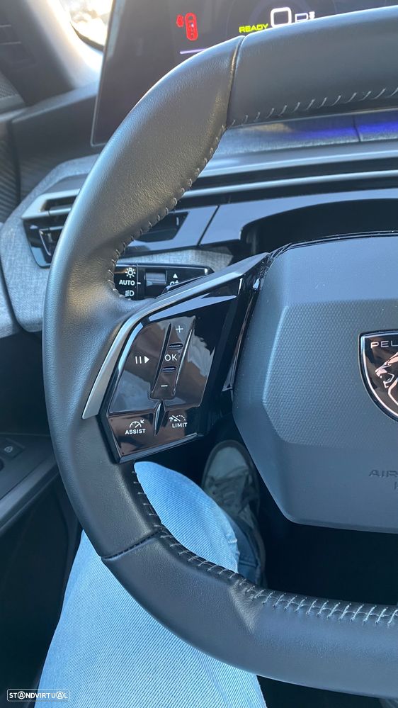 Peugeot E-3008 73 kWh Allure - 27