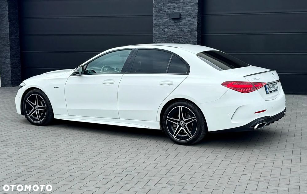 Mercedes-Benz Klasa C 220 d mHEV 4-Matic AMG - 3