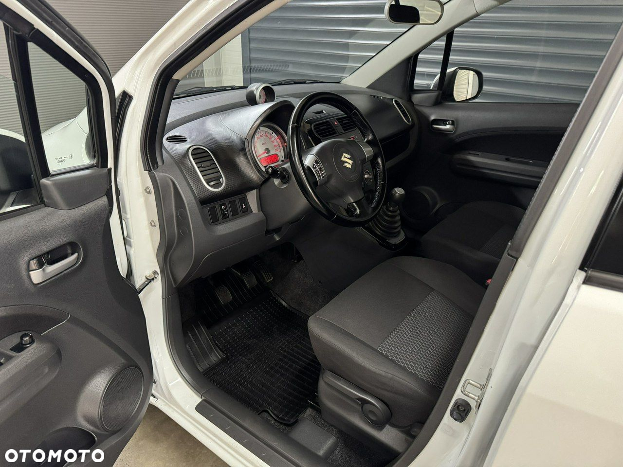Suzuki Splash 1.0 Club - 9