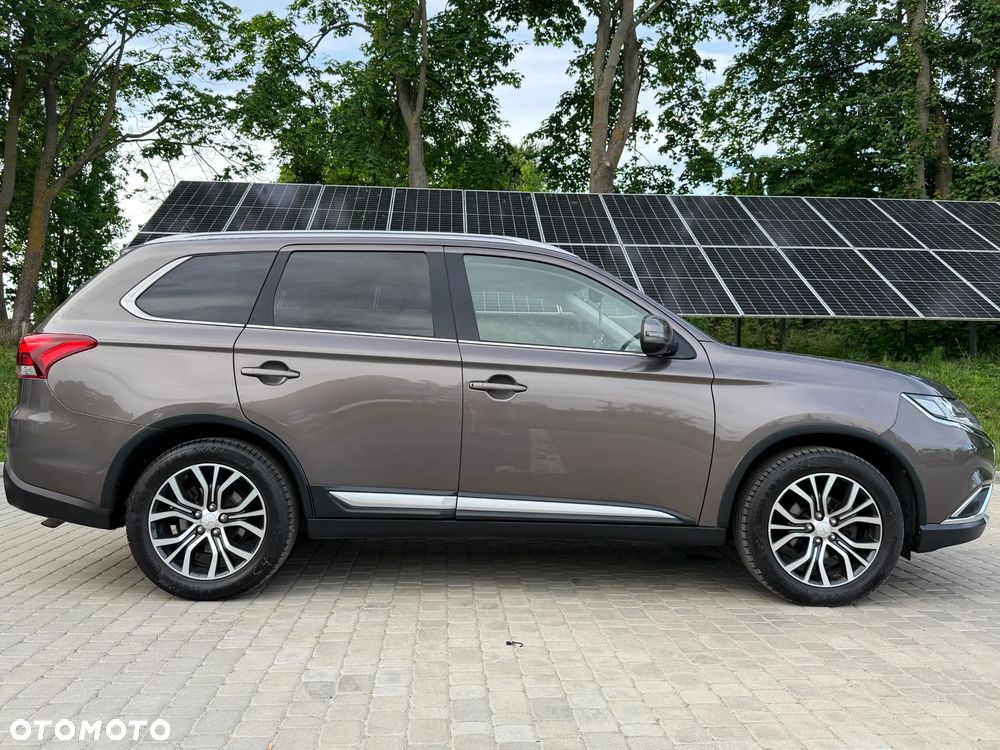 Mitsubishi Outlander 2.2 DI-D 4WD Invite - 3