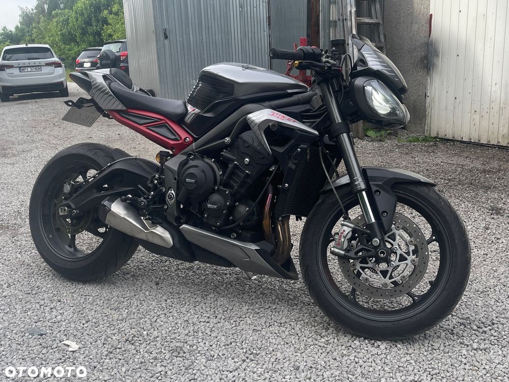 Triumph Street Triple - 7