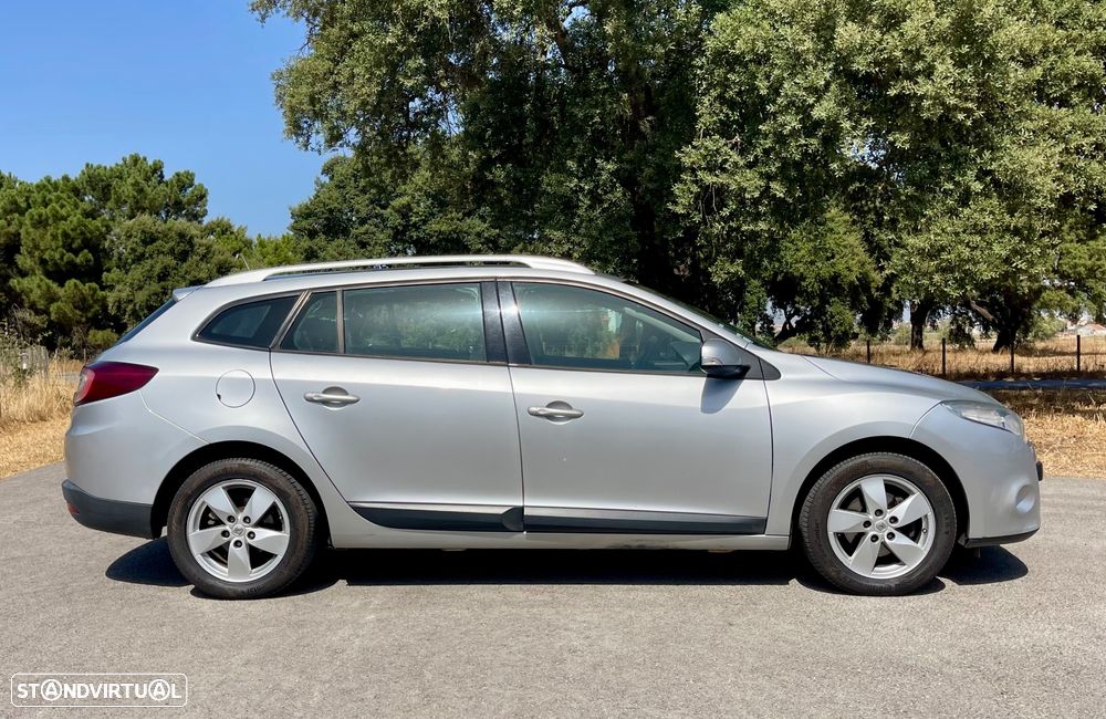 Renault Mégane Sport Tourer 1.5 dCi Dynamique - 4