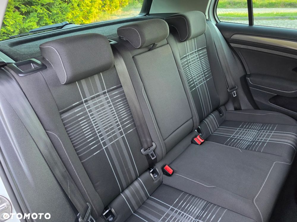 Volkswagen Golf 1.4 TSI BlueMotion Technology Lounge - 36