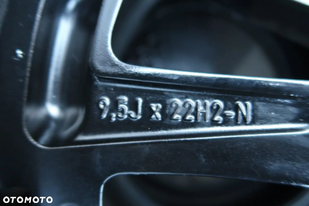 381 Felga Aluminiowa Mercedes A2964011800 9,5x22et30 - 5