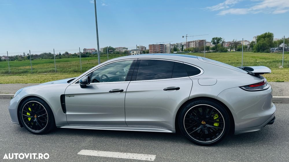 Porsche Panamera 4S E-Hybrid - 4