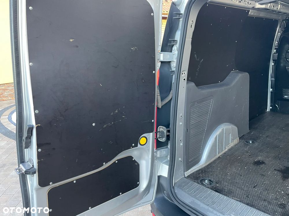 Ford TRANSIT CONNECT - 10
