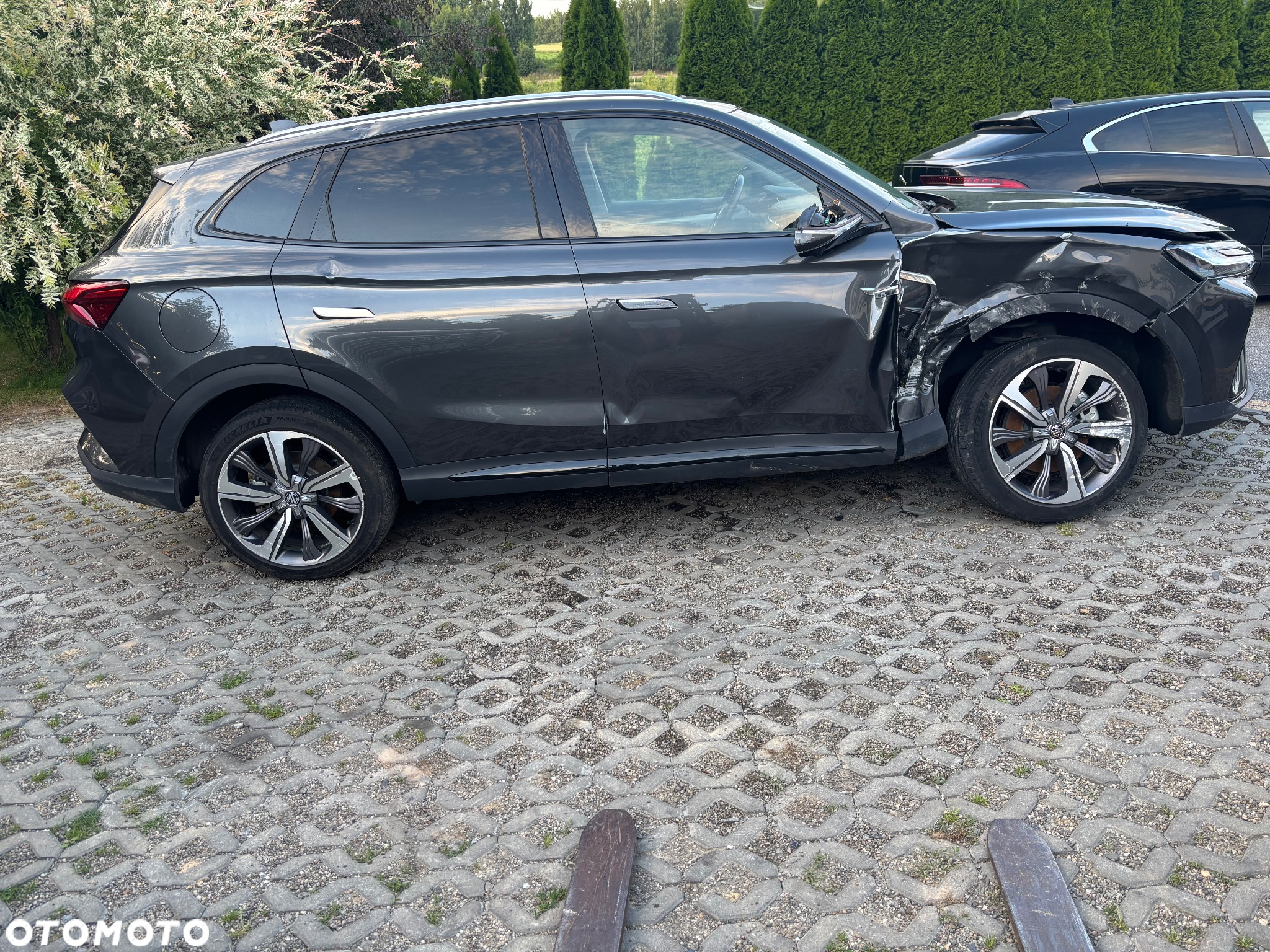 MG Marvel R Luxury - 11