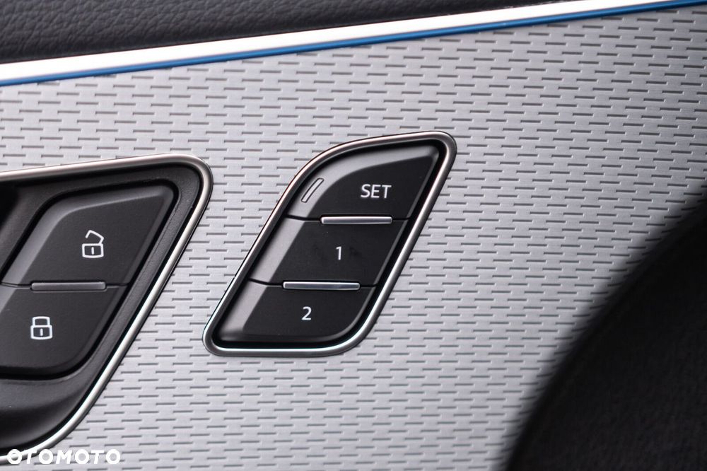 Audi SQ8 - 17