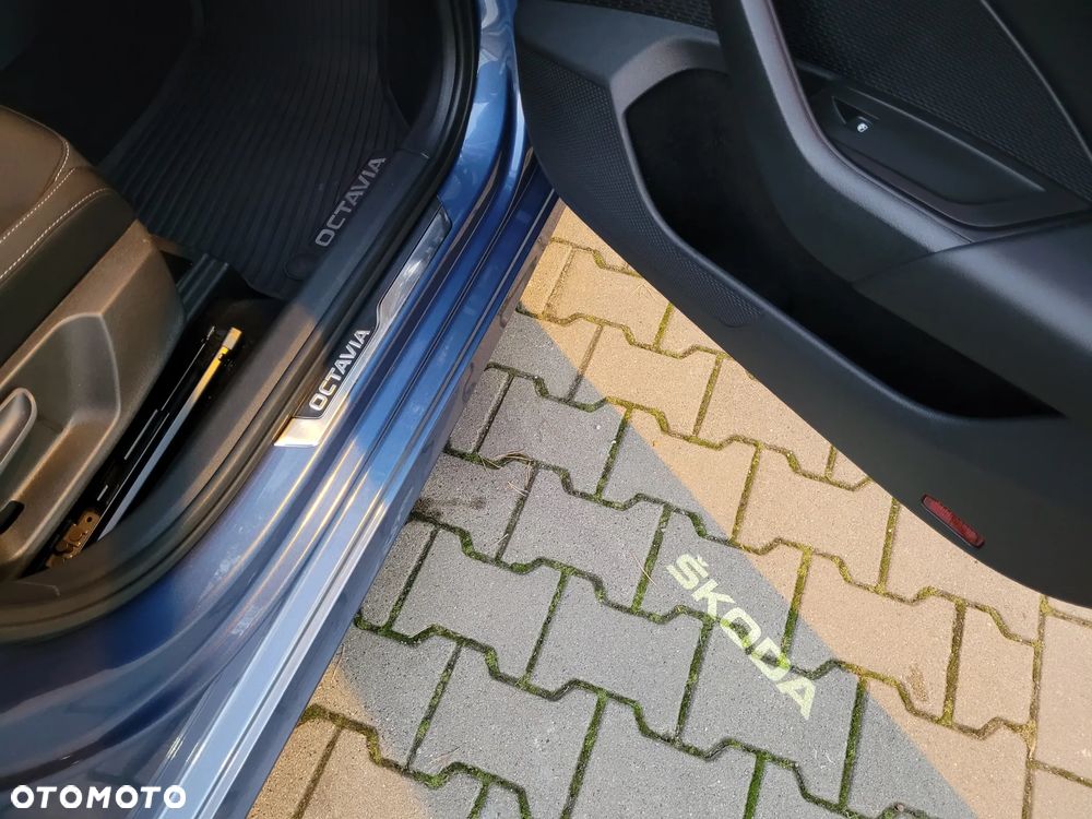 Skoda Octavia 1.5 TSI ACT Style DSG - 22