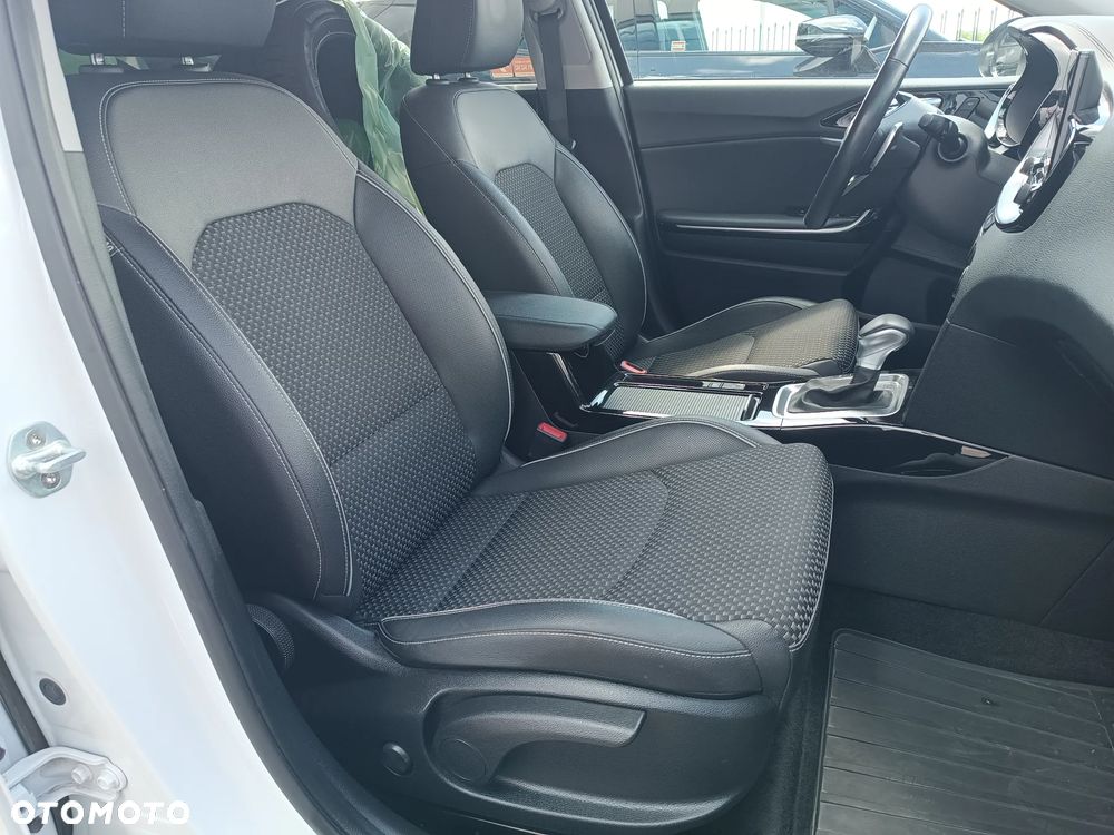 Kia XCeed 1.6 T-GDI L Business Line DCT - 19