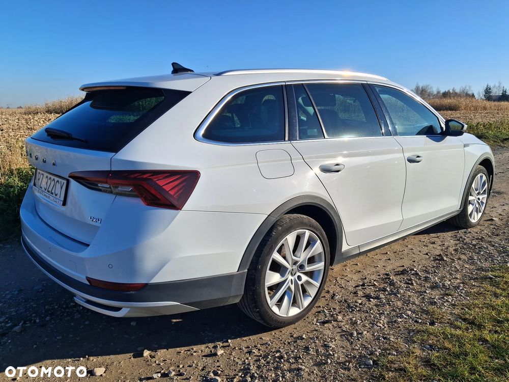 Skoda Octavia 2.0 TDI 4x4 Scout DSG - 7