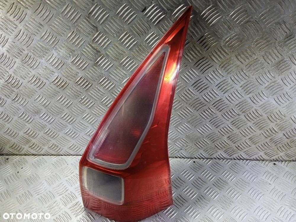 LAMPA PRAWA TYLNA RENAULT MEGANE 2