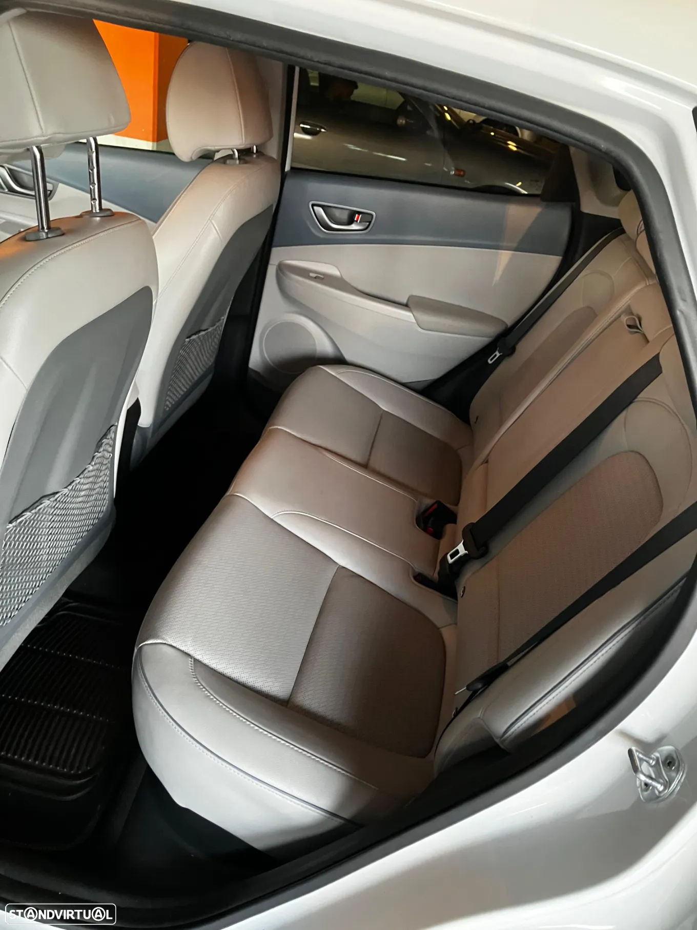 Hyundai Kauai EV 64 kWh Vanguard+TMS - 11