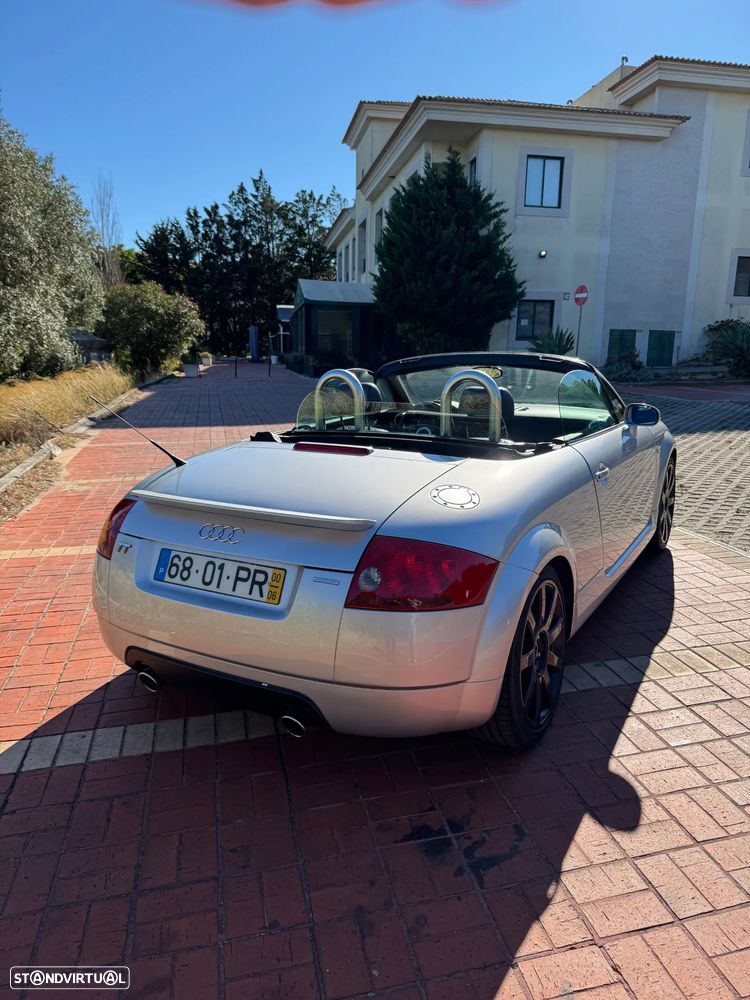 Audi TT Roadster - 8